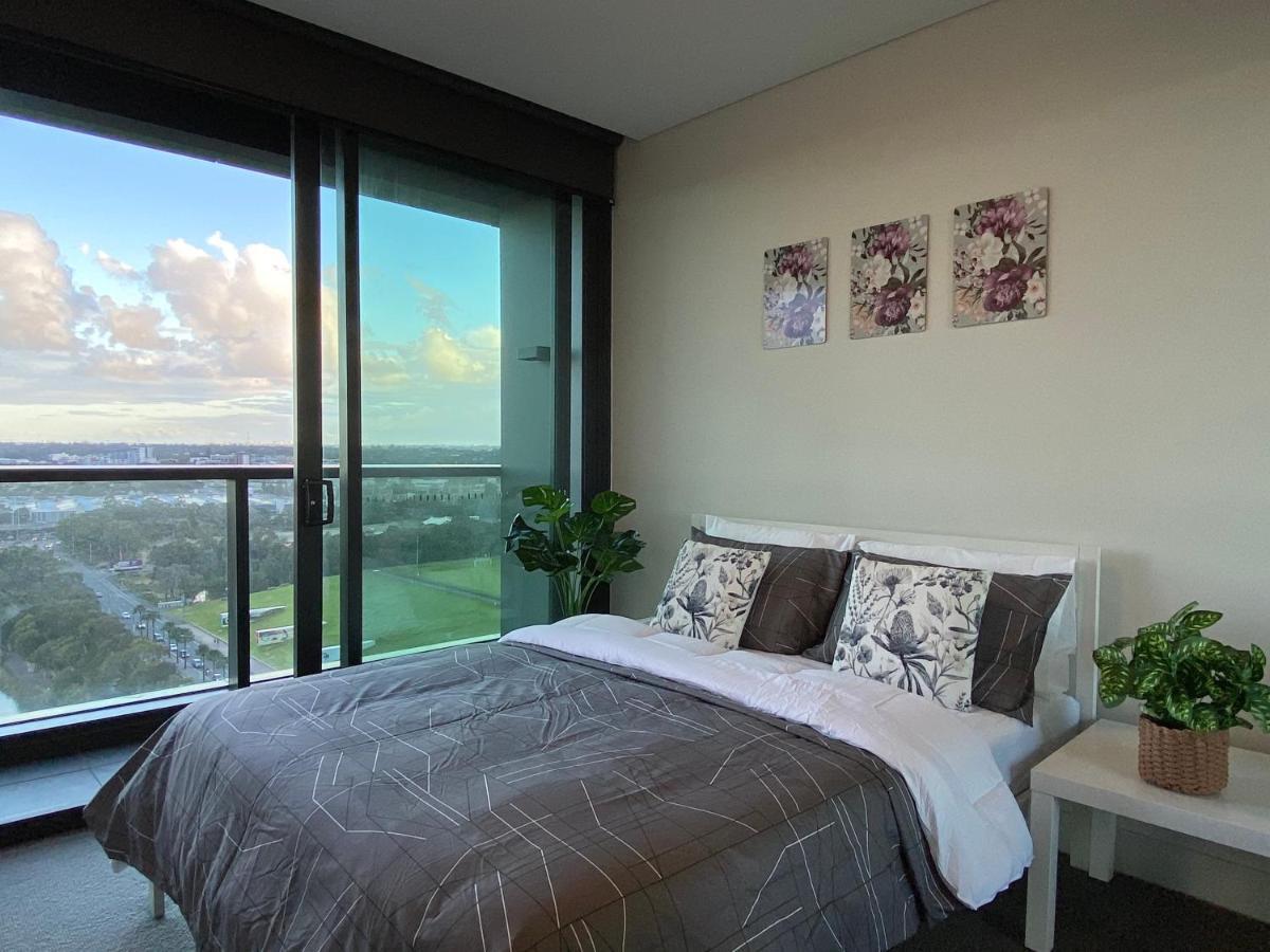 Parkside & City View In Sydney Olympic Park Luaran gambar